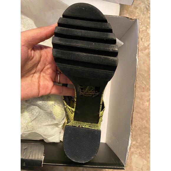 FashionNova Heels Green Women’s size 9 - Picture 4 of 5